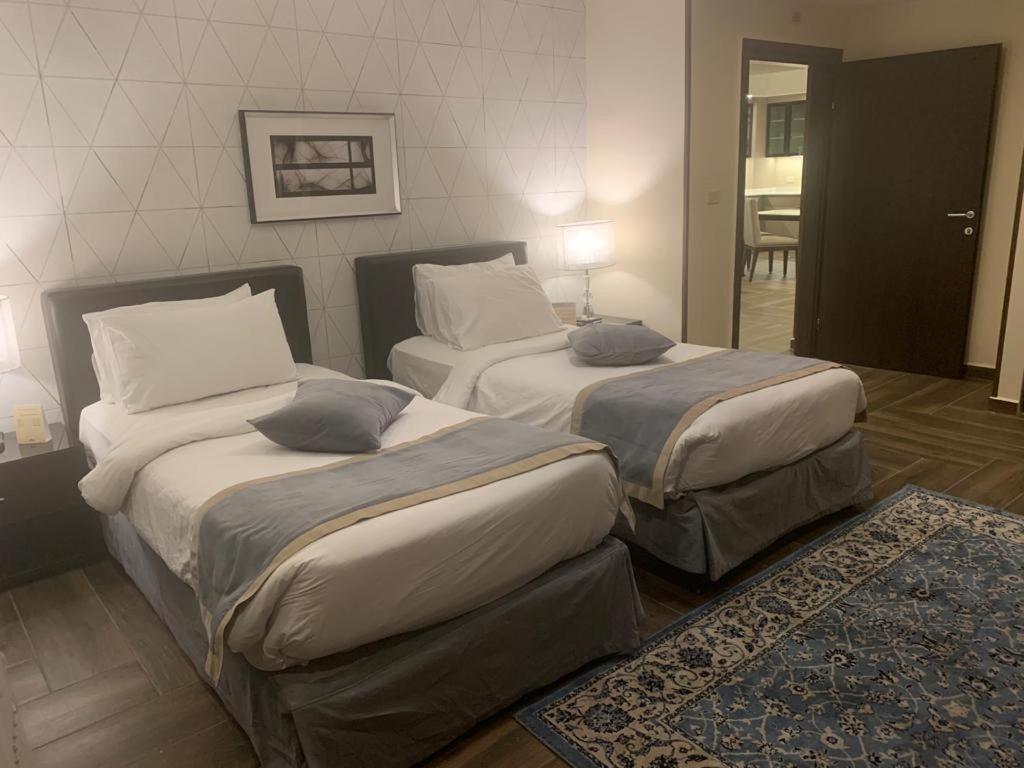 City Rose Hotel Suites Amman Exterior photo