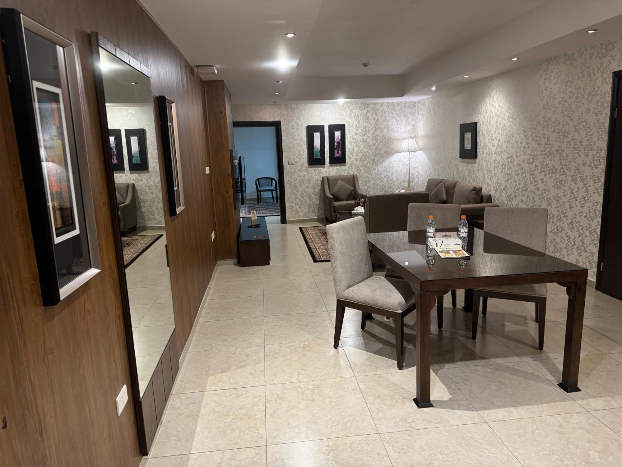 City Rose Hotel Suites Amman Exterior photo